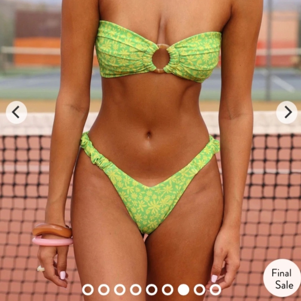 Kulani Kinis (TOP AND BOTTOM) Banana Cabana